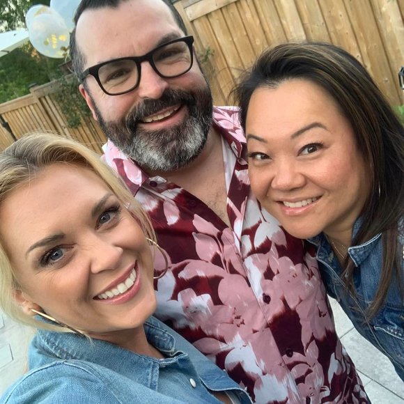 Hi I'm Martin G. from Toronto, Ontario Canada - Picture 4 of 6